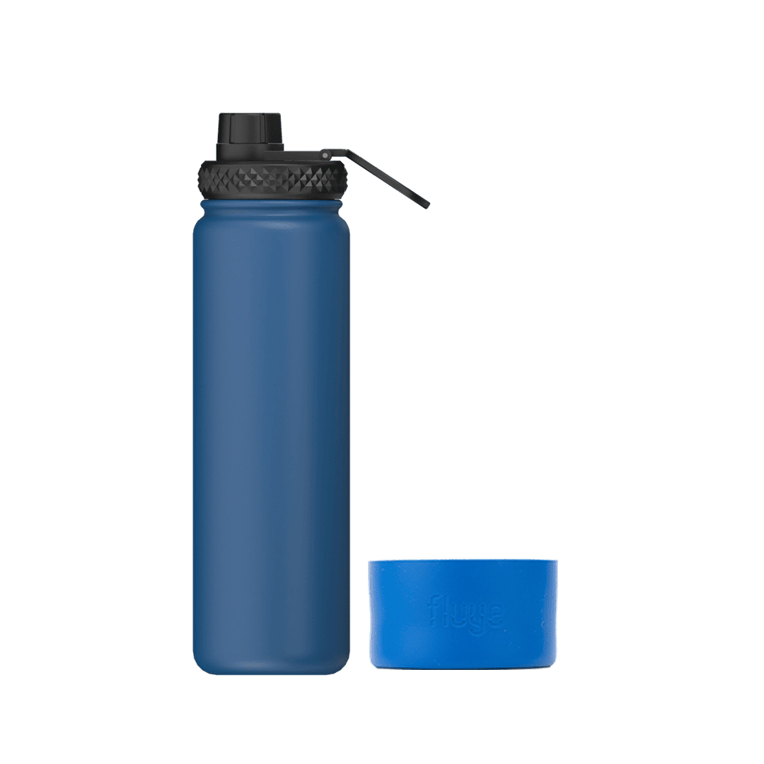 Lleva tu hidratación al siguiente nivel con el match perfecto. El Kit Blue Duo no solo cuida tu hidratación, sino también tu botella. La combinación de la Sport 700ml y un Boot protector te ofrece un look impecable y una funcionalidad superior para tu rutina diaria.