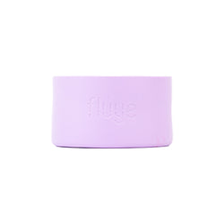 Image of Los Fluye Boots son el accesorio perfecto para cuidar tu botella de golpes y rayaduras. Color lila.