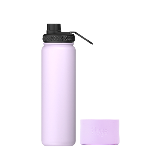 Image of Lleva tu hidratación al siguiente nivel con el match perfecto. El Kit Lila Duo no solo cuida tu hidratación, sino también tu botella. La combinación de la Sport 700ml y un Boot protector te ofrece un look impecable y una funcionalidad superior para tu rutina diaria.